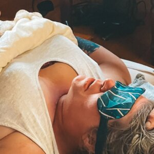 Teun die 9D breathwork in Gelderland, Zelhem begeleid.